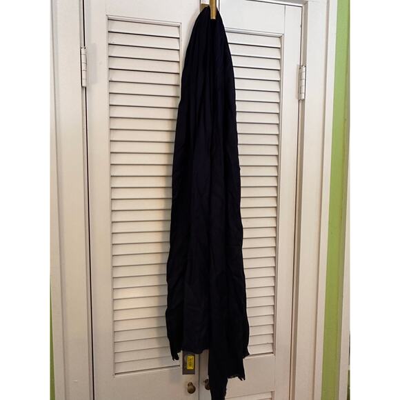 Vince Camuto NWT Navy Blue Scarf - Picture 1 of 4